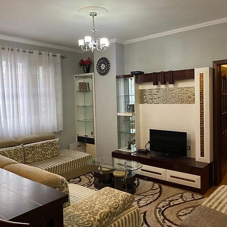 Comfortable 2-Br For 4 Tirana Zewnętrze zdjęcie