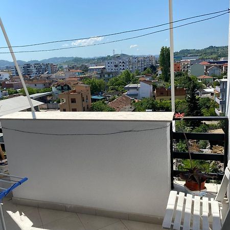 Apartament Comfortable 2-Br For 4 Tirana Zewnętrze zdjęcie