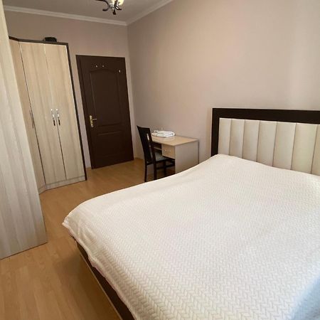 Comfortable 2-Br For 4 Tirana Zewnętrze zdjęcie