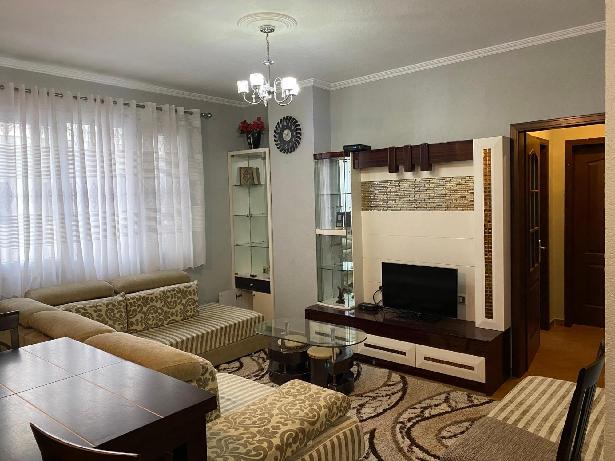 Apartament Comfortable 2-Br For 4 Tirana Zewnętrze zdjęcie